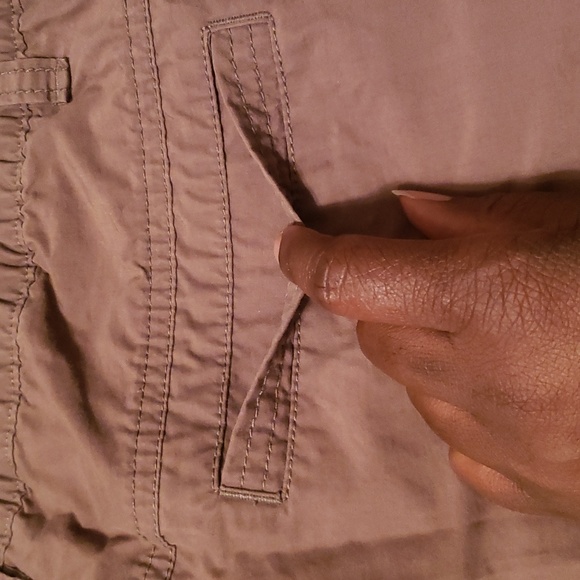 Columbia Women's Brown Shorts - Picture 9 of 14